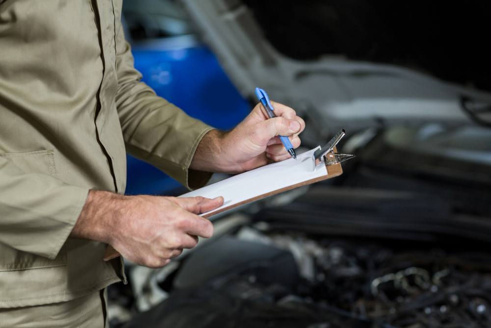 Cum să identifici problemele sistemului de răcire al motorului