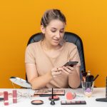 Cum influențează social media industria beauty