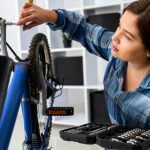 Cum să îți faci singur un suport de perete pentru biciclete