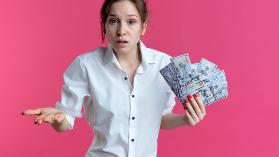 Fine-tuning-ul unui model AI: când este justificat și când nu merită costul
